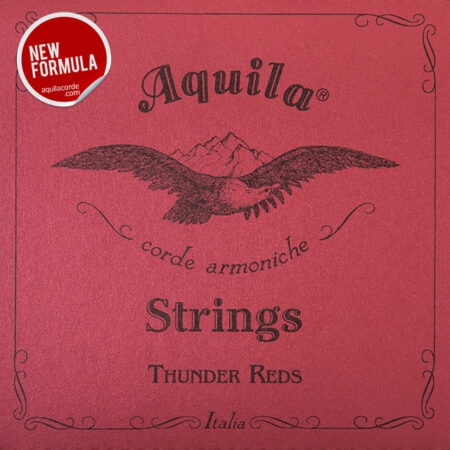 Aquila Thunder Reds -ukulelebasson kielet.