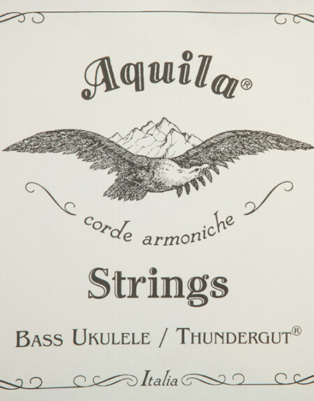Aquila Thundergut ukulelebasson kielet.