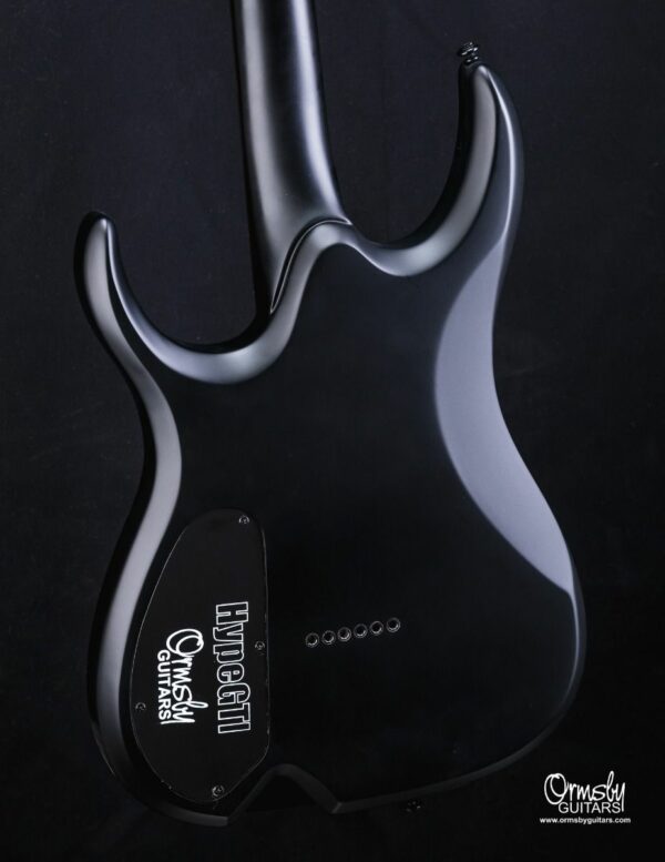 Ormsby Hype GTI Interceptor Black -kitaran runko takaa.