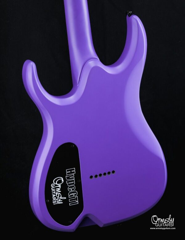 Ormsby Hype GTI Violet Mist -kitaran runko takaa.